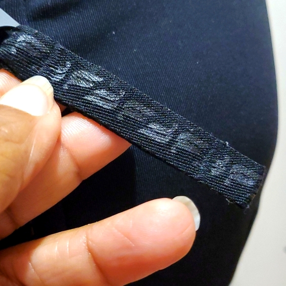 Fabletics Front Zip High Impact Sports Bra Black Sz M - Picture 3 of 8